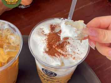 Bánh Mì Chấm Cà Phê - Món Ăn Tuổi Thơ Của Bao Thế Hệ